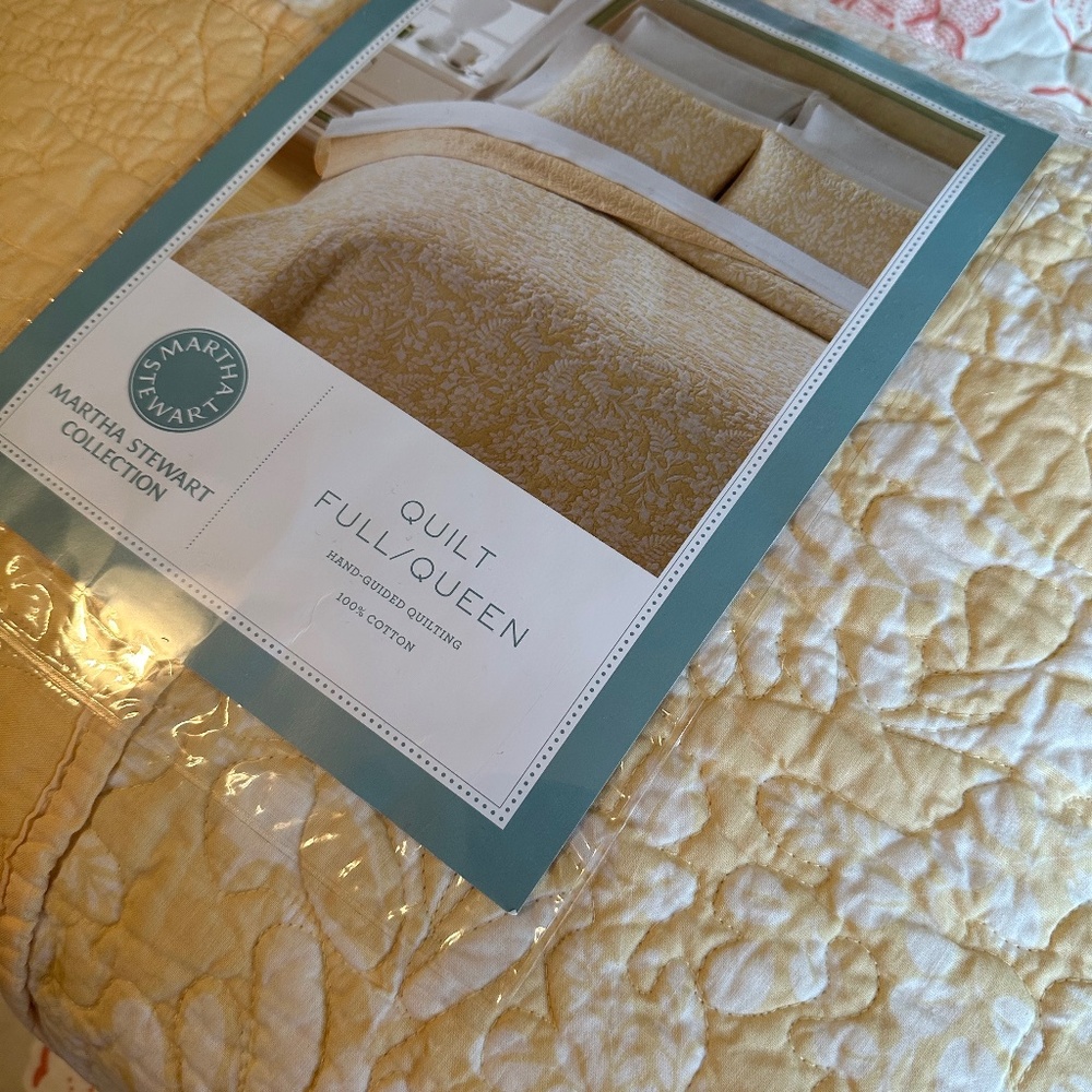 Martha Stewart Full/Queen Quilt